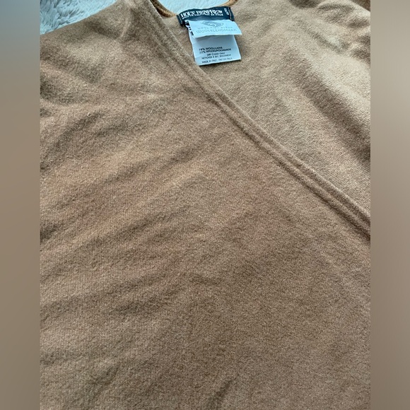 Brown Wool Cape - Picture 4 of 4